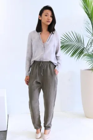 Natalie Busby Relaxed Traveling Pant